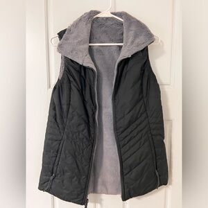 North Face Mossbud Insulated Reversible Vest